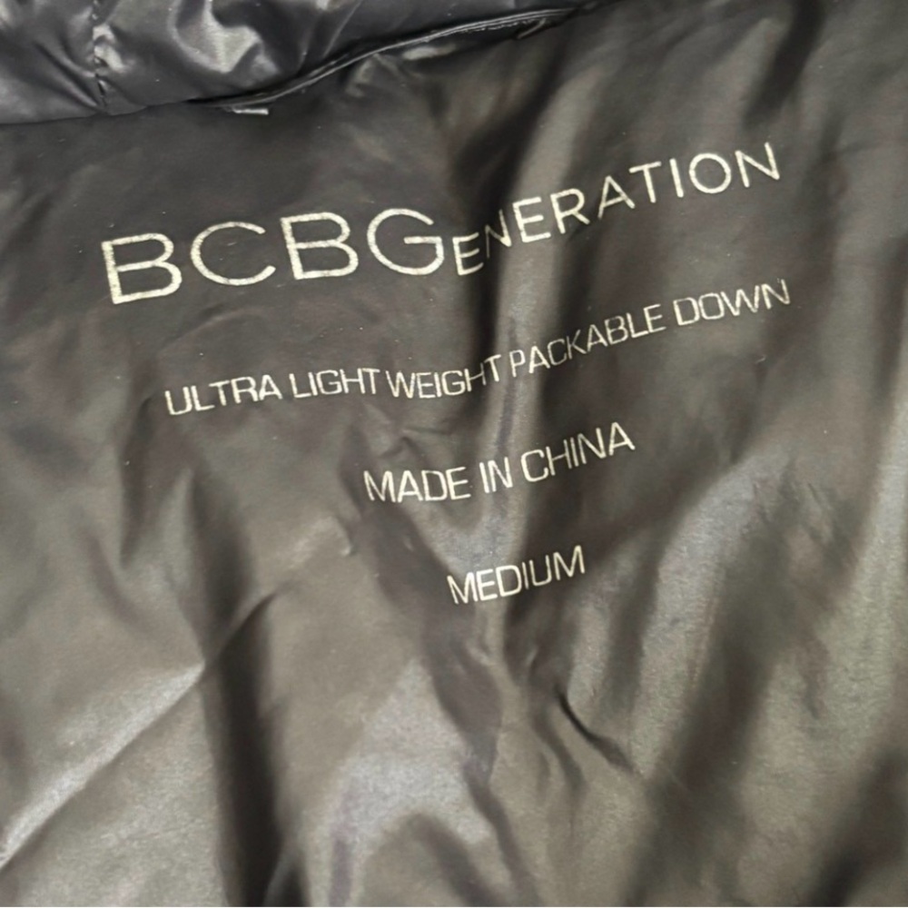 BCBGeneration Ultralight Packable Black Jacket- (Small & Medium) - Picture 6 of 8